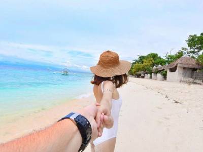 Why Men Fall in Love with Women Who Travel
